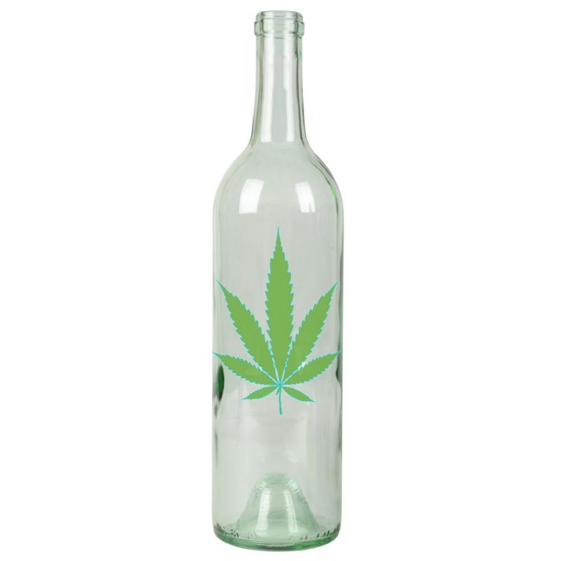 CANNABIS SMOKIN' BOTTLE