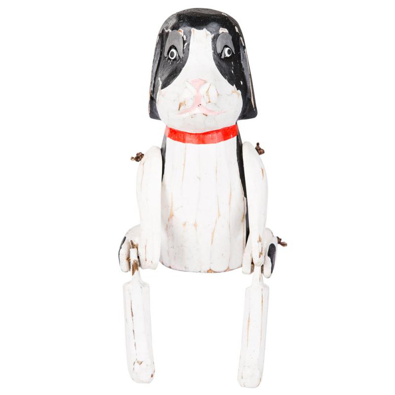 SITTING WOODEN DOG