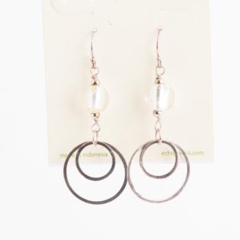 SILVER CIRCLE AND MURANO EARRING