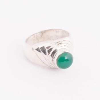 STERLING SILVER SMALL JADE STONE RING