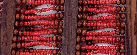 RED BEAD & WOOD BUCKLE BELT