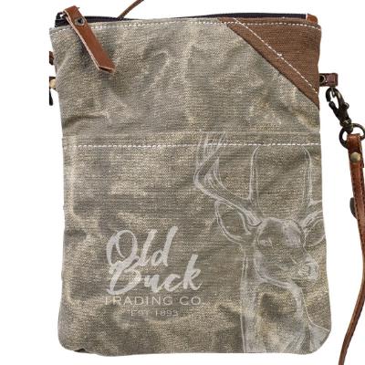 OLD BUCK PASSPORT BAG