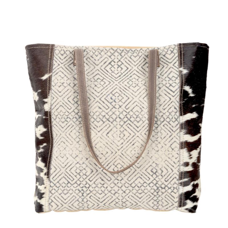 GEOMETRIC FRONT PANEL TOTE BAG WITH COWHIDE