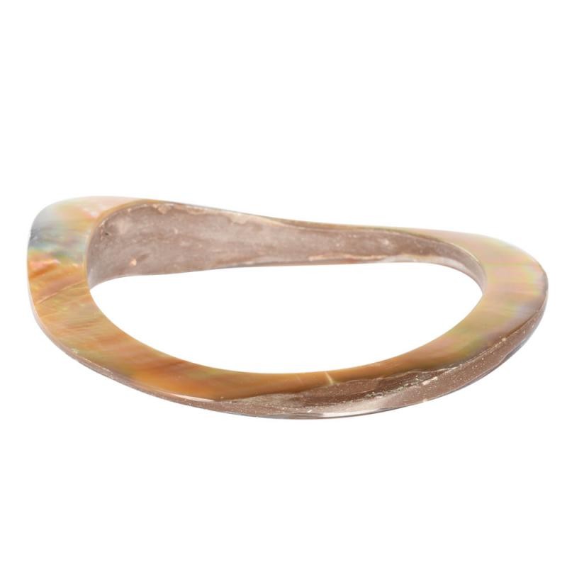 ASSORTED SOLID SHELL BANGLES