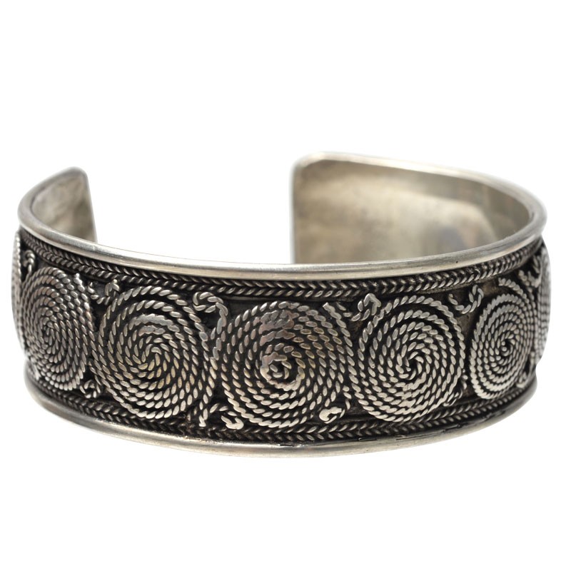 THICK SILVER SPIRAL CUFF BRACELET