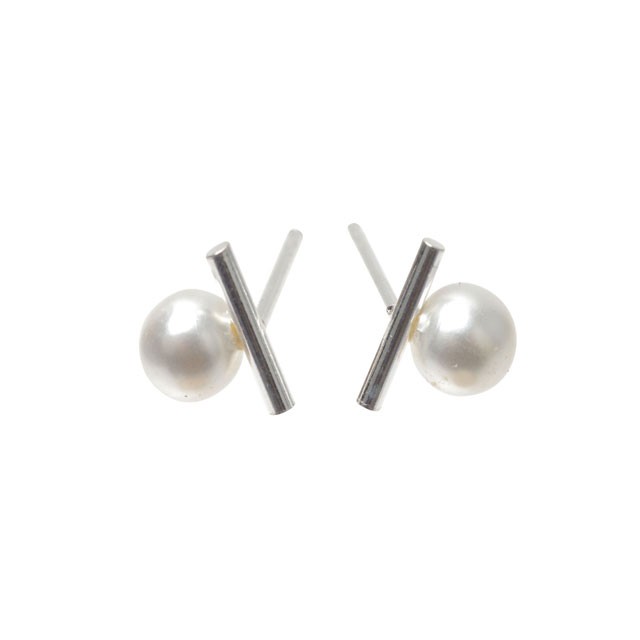 T-BAR PEARL SILVER STUDS