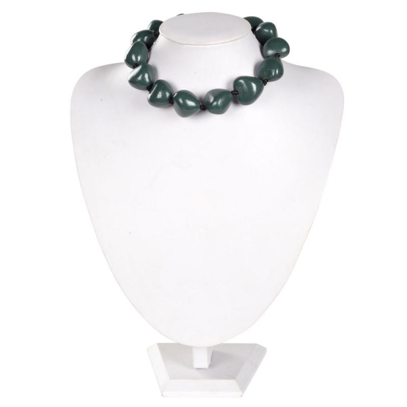 HUNTER GREEN SHORT KUKUI NUT NECKLACE