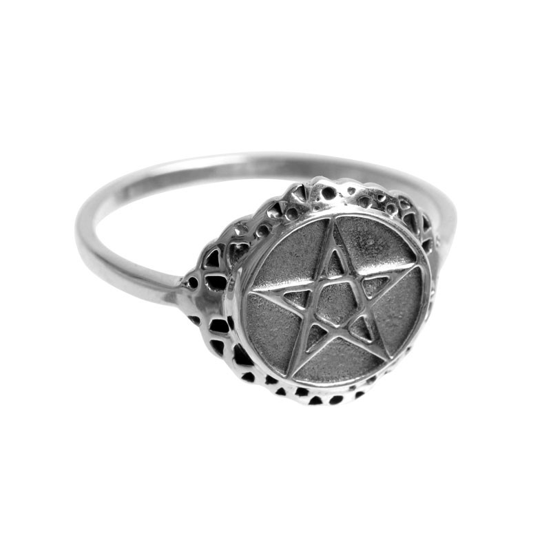 STAR AND FILIGREE RING